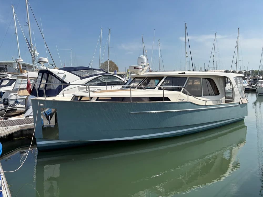 Greenline 33