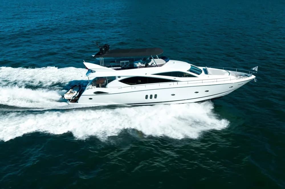 Sunseeker 75 Yacht