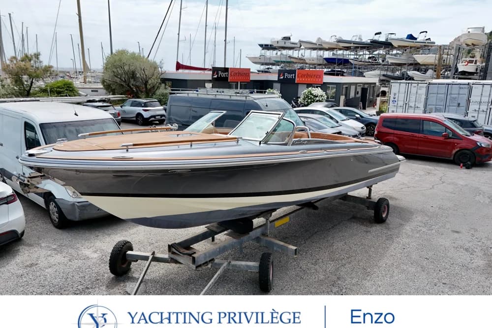 Chris-Craft Corsair 27