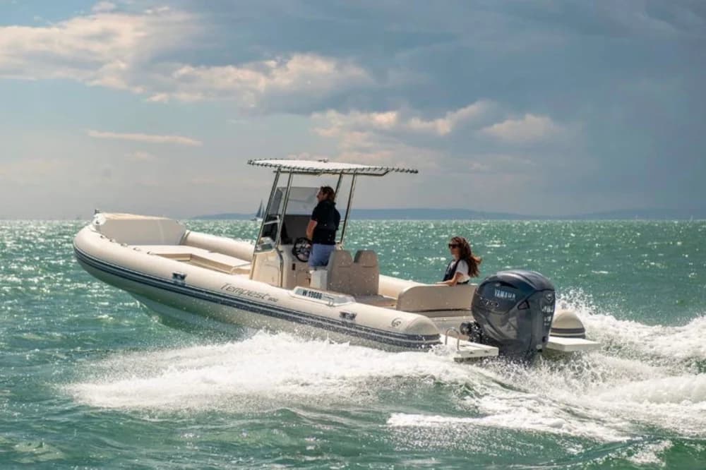 Capelli Tempest 900 Luxe