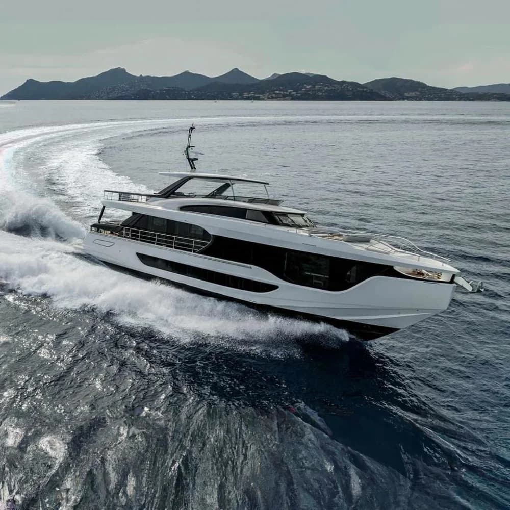 Azimut Grande 26M