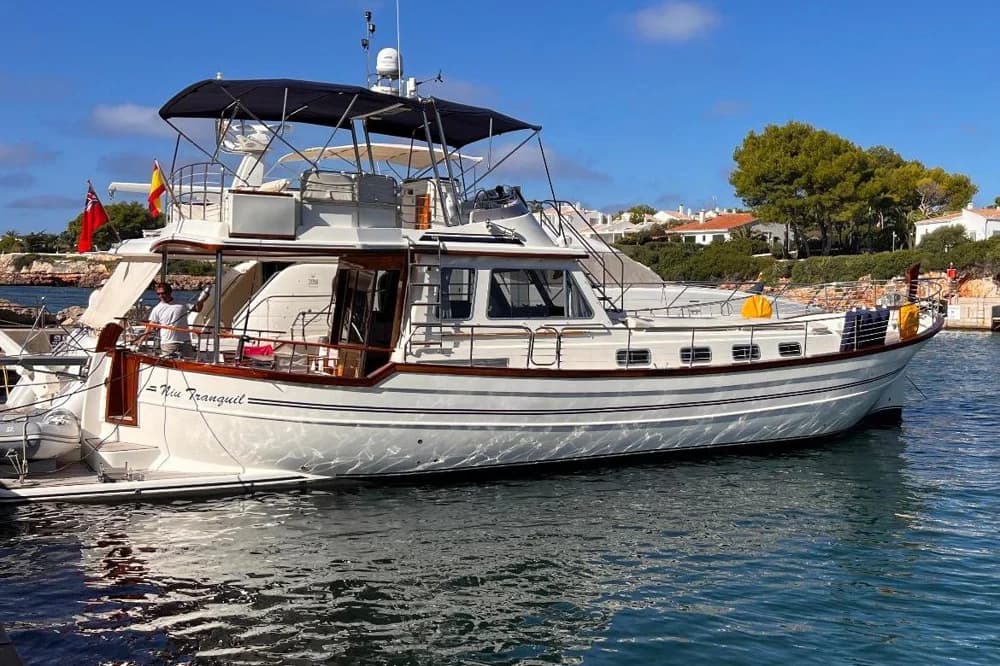 Menorquin Yacht 180