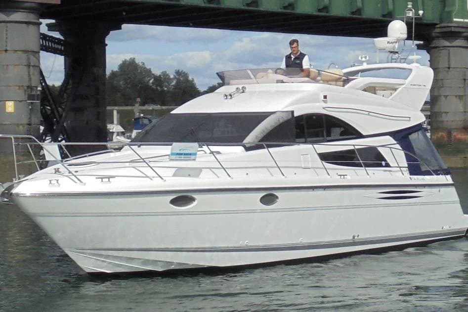 Fairline Phantom 40