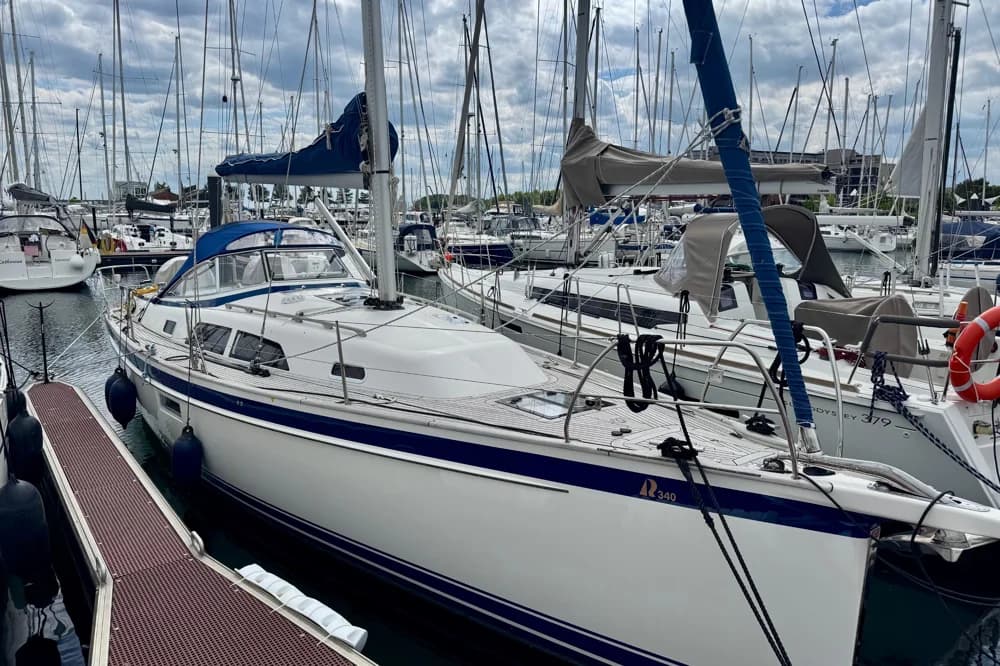 Hallberg-Rassy 340