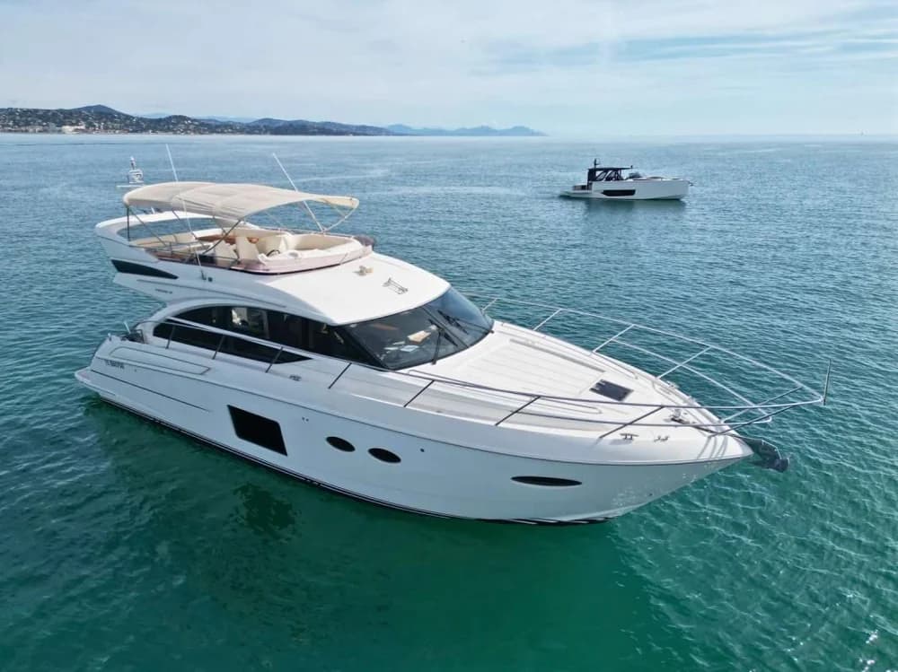 Princess 52 Flybridge Motor Yacht
