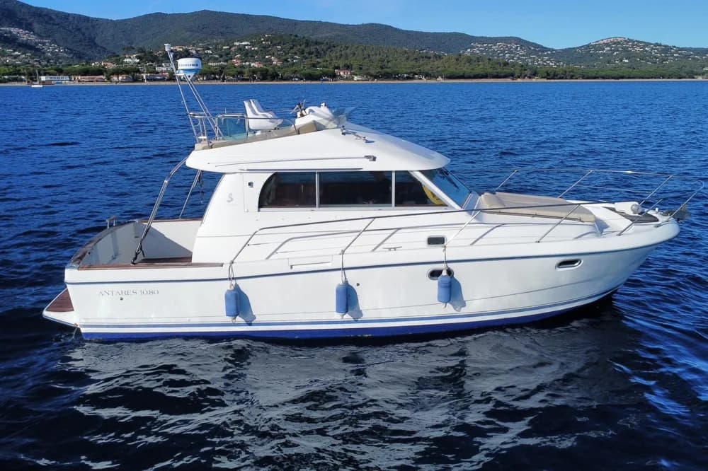 Beneteau Antares 10.80