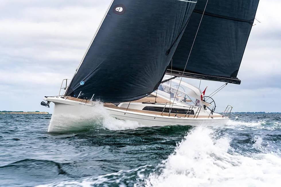 X-Yachts 4.3