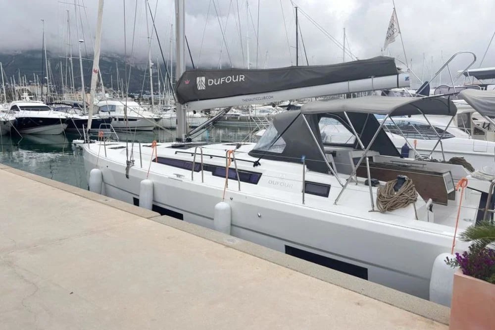 Dufour 470