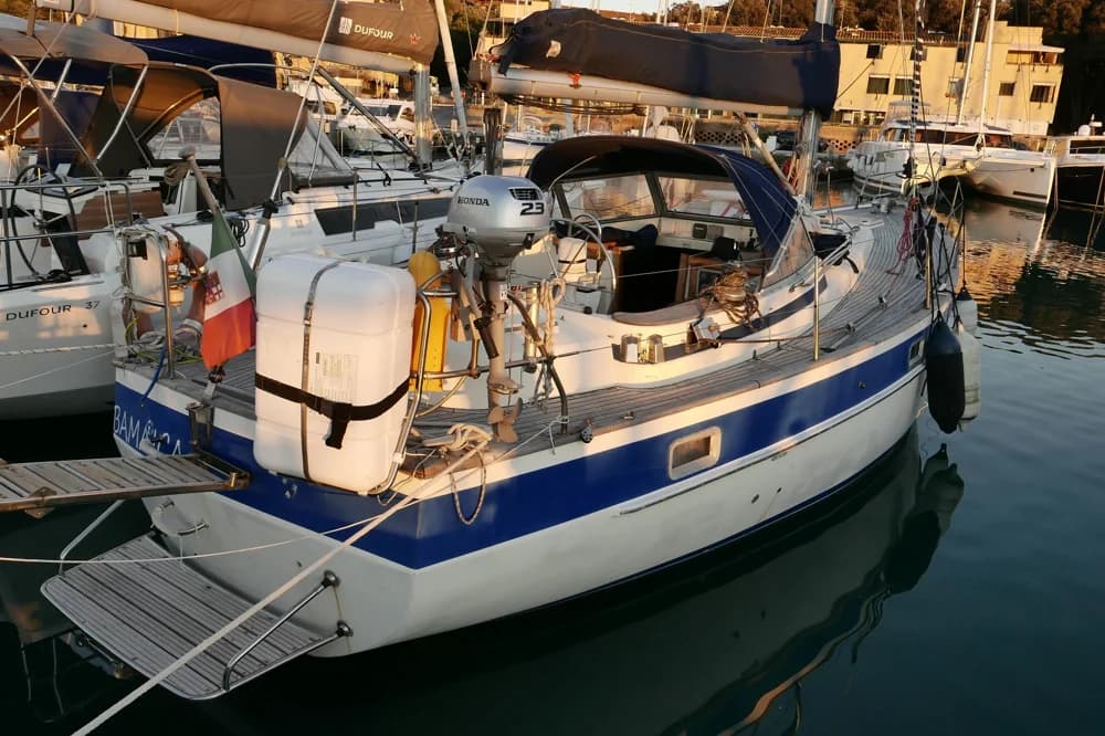 Hallberg-Rassy 382