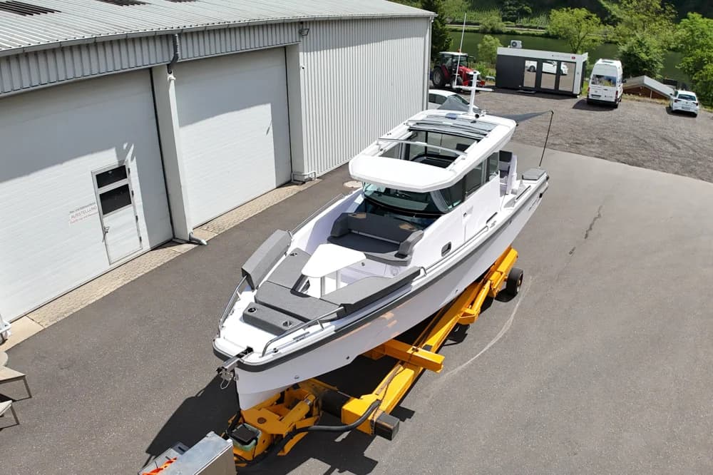 Axopar 29 XC Cross Cabin