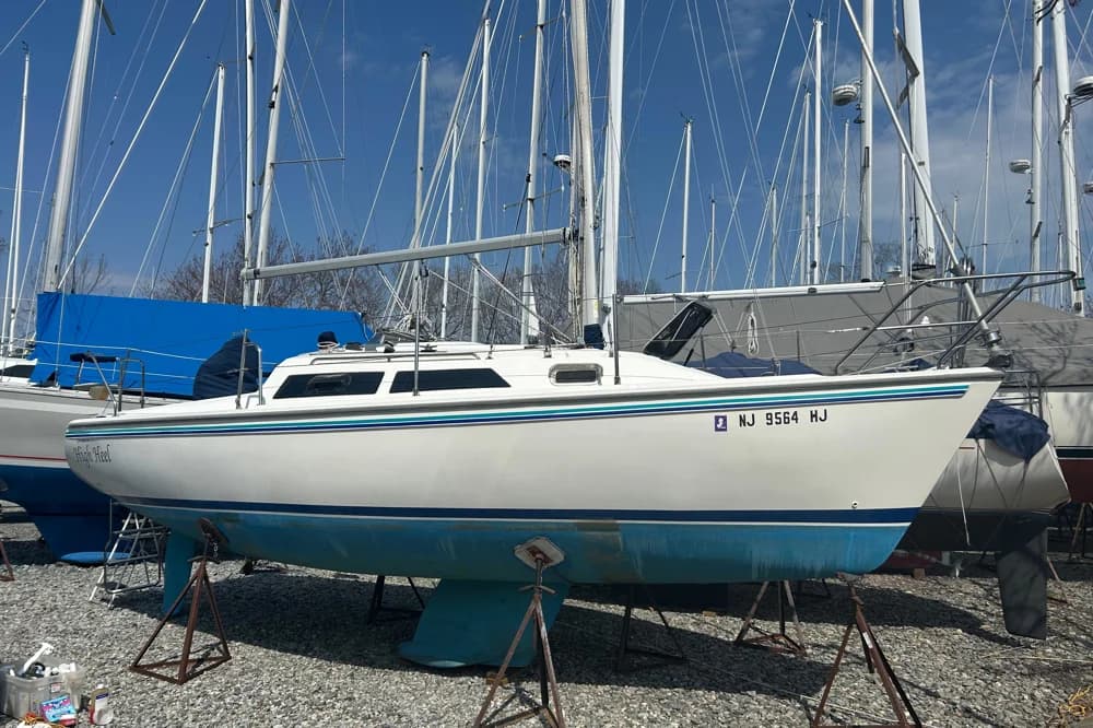 Catalina 270