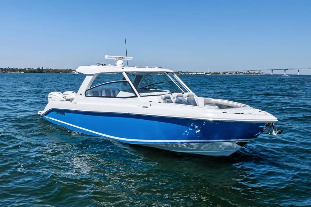 Everglades 367CX