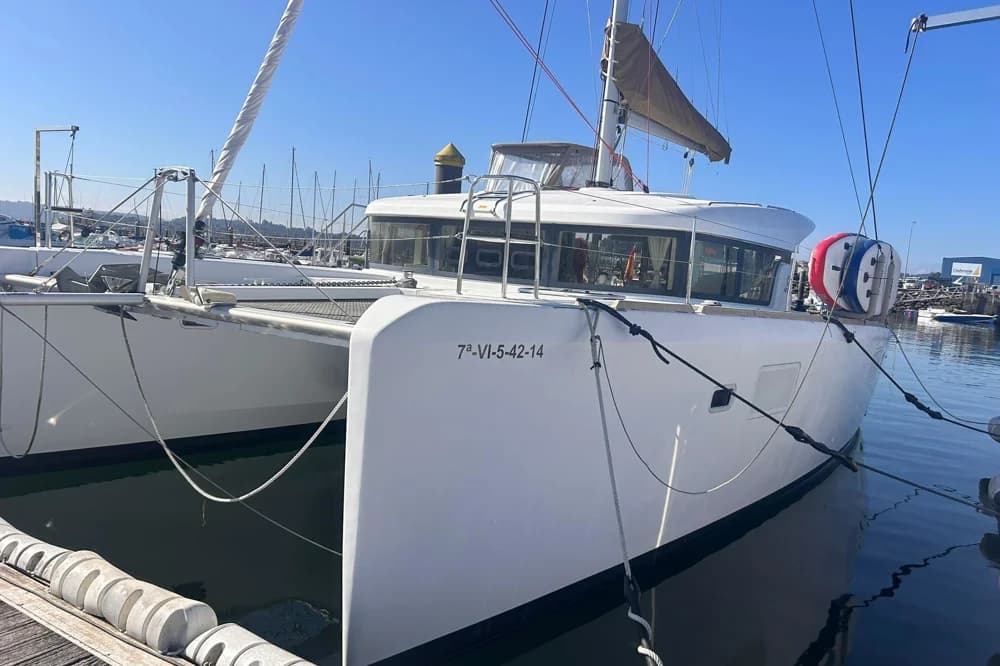 Lagoon 39