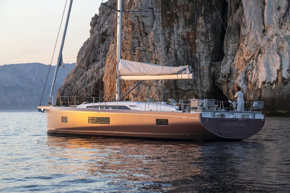 Bénéteau Oceanis 52