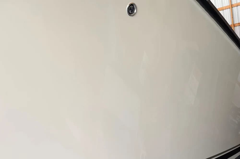 2007 Pursuit C 310 Center Console