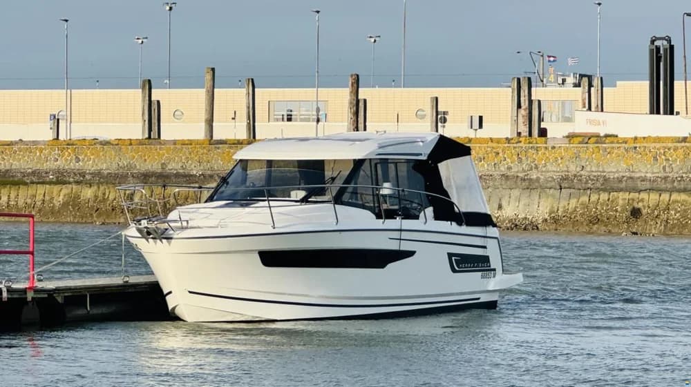 Jeanneau MERRY FISHER 895