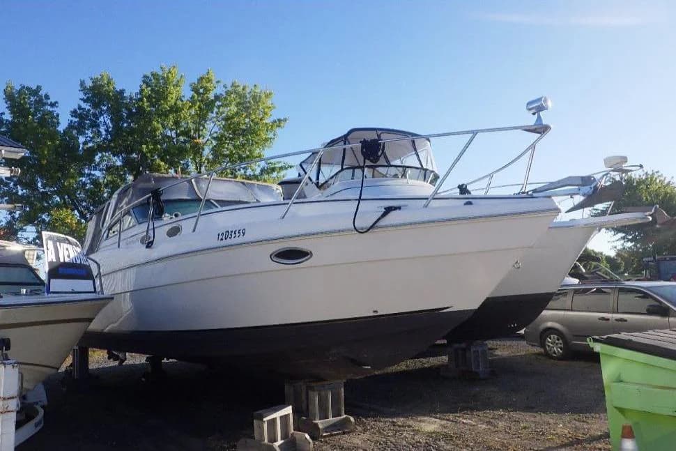 2005 Rinker Fiesta Vee 342 | 37 ft