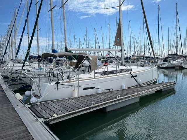 JEANNEAU SUN ODYSSEY 379
