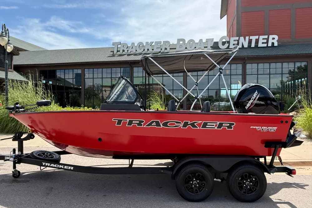 2026 Tracker Pro Guide V-175 WT