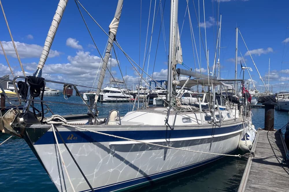 2003 Hallberg-Rassy 43 | 14m