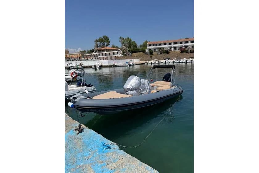 2020 Custom CAPES YACHT GOMMONE