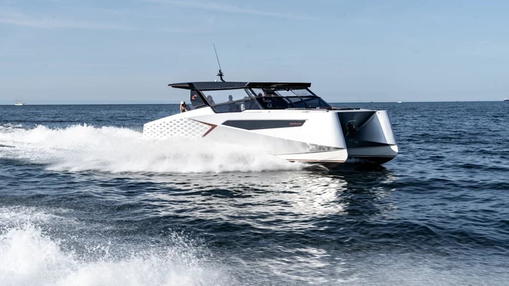 2026 Dracan 42