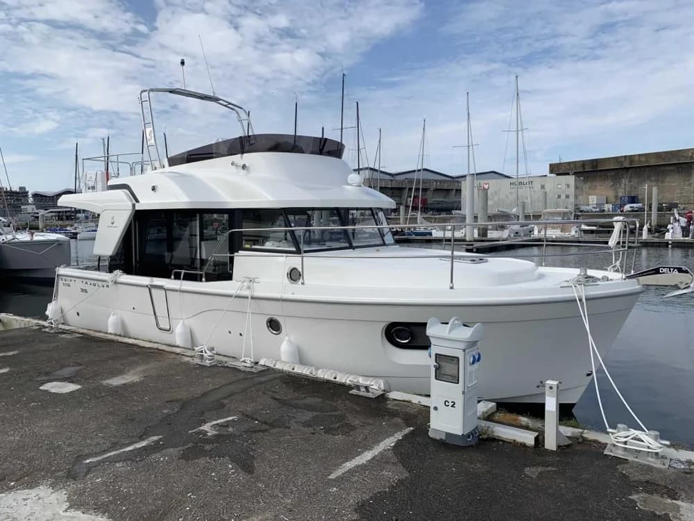 2023 Beneteau Swift Trawler 35