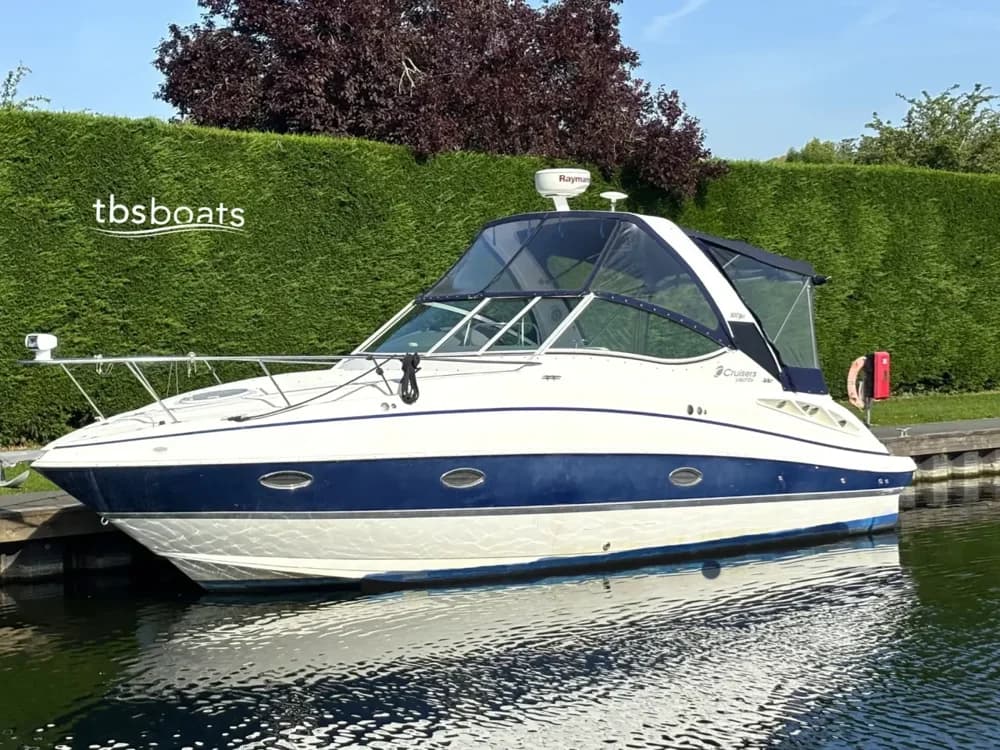 2007 Cruisers Yachts 300 CXI Boat for Sale in Marlow