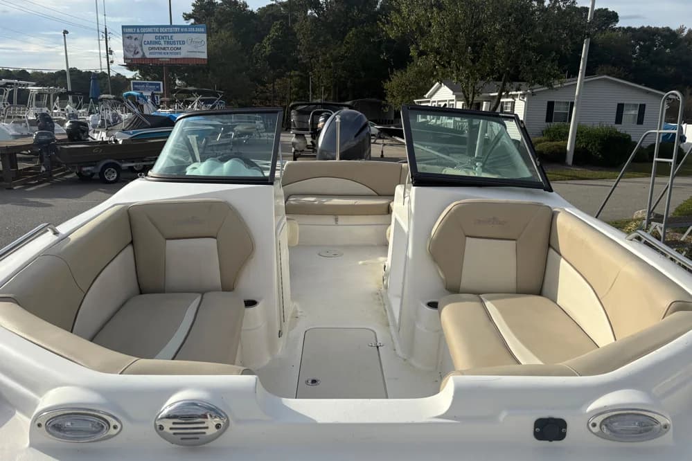 2022 NauticStar 203 DC