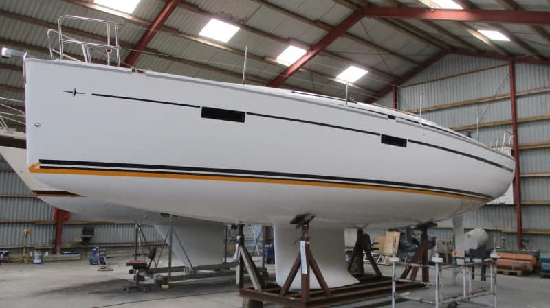 Bavaria Cruiser 37