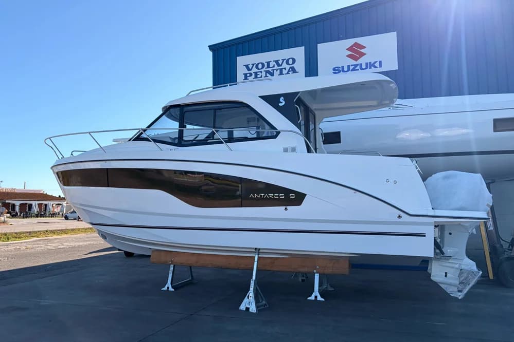 2026 Beneteau Antares 9 V2 | 8m