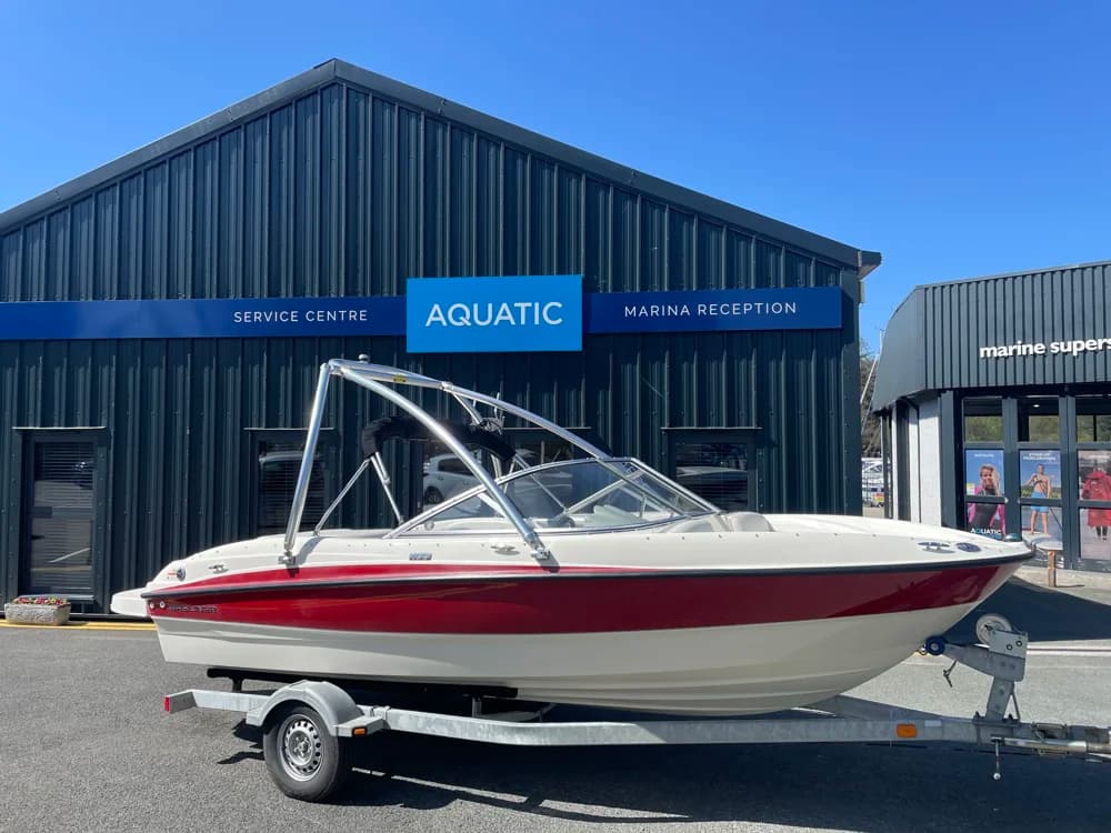 2010 Bayliner 185 Bowrider Boat for Sale in Bowness-on-Windermere