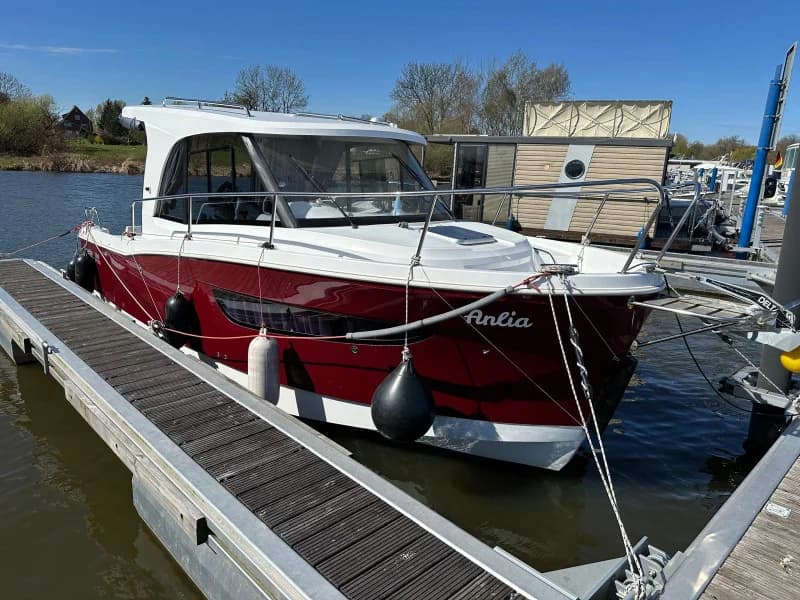 JANMOR 700