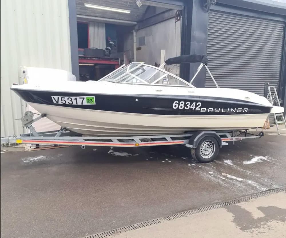 2012 Bayliner 185 Bowrider Boat for Sale in Bowness-on-Windermere