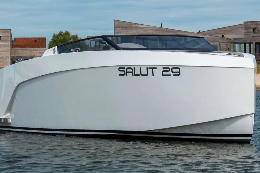 2025 Salut 29 | 9m