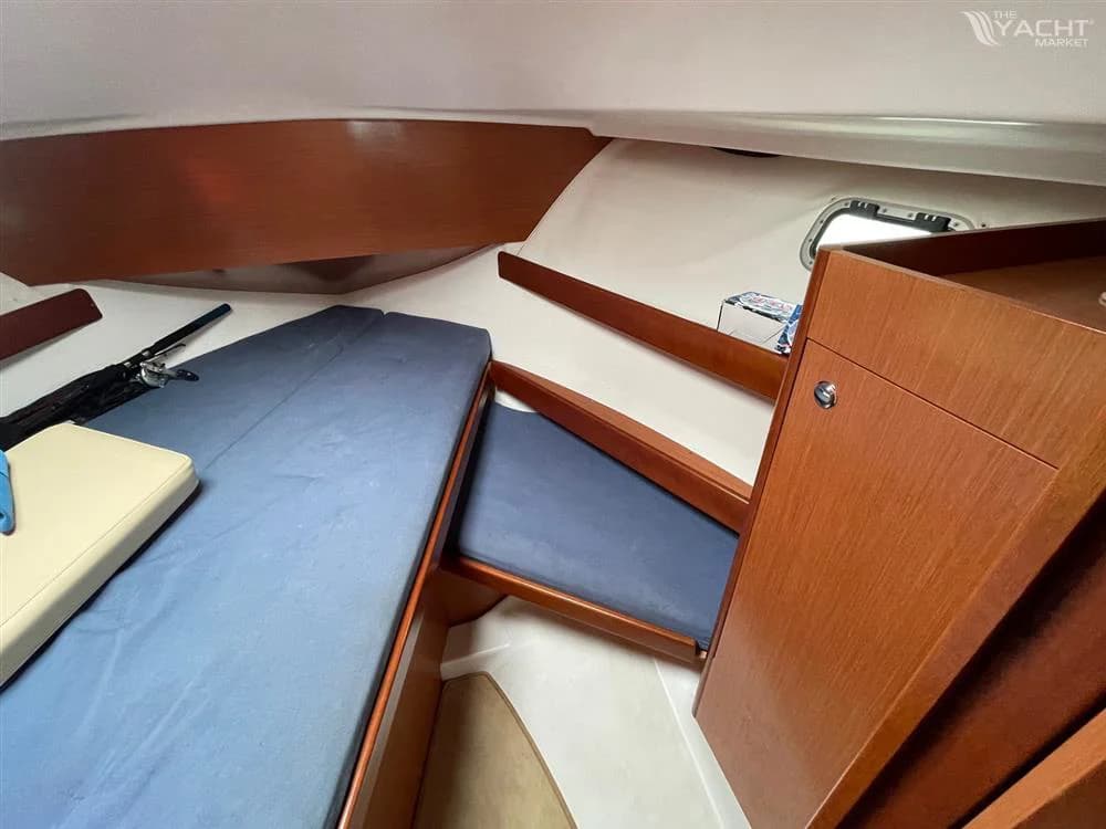 Beneteau Antares Series 9 Fly