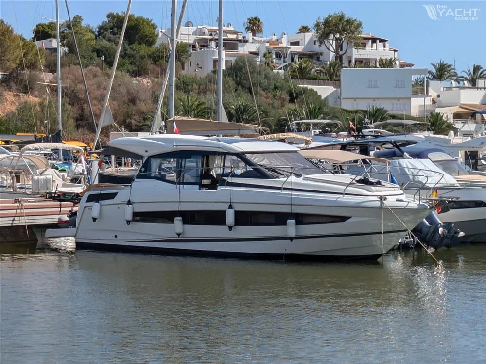 Jeanneau NC 37