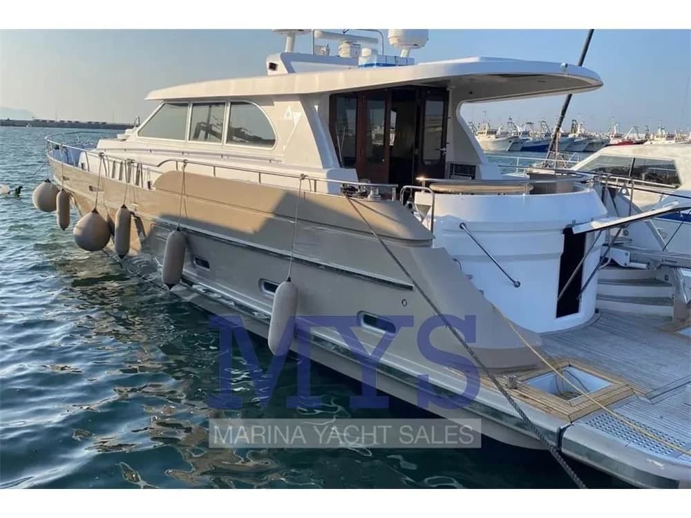Antema Yachting - PRESTIGE 200