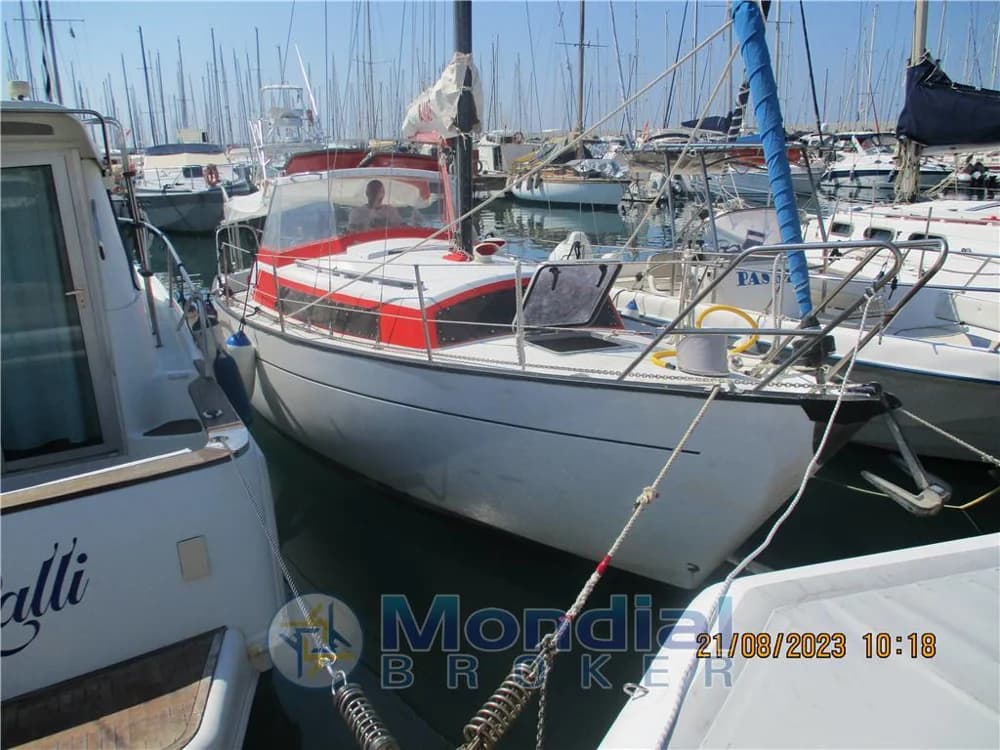 Comar Yacht - Meteor 8