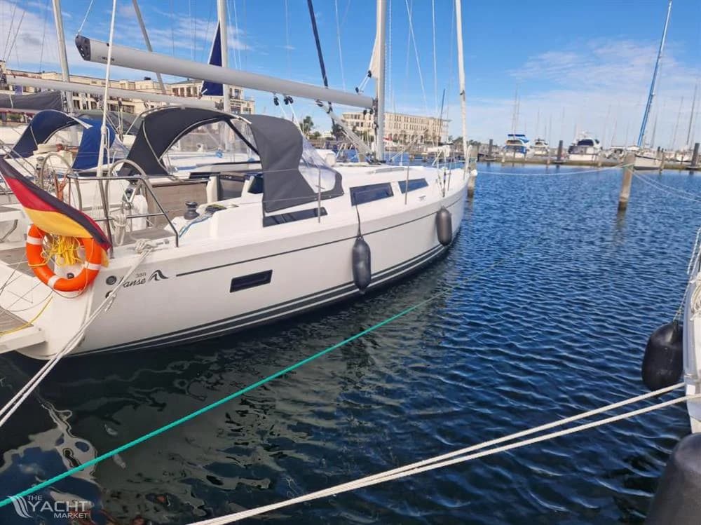 Hanse 388