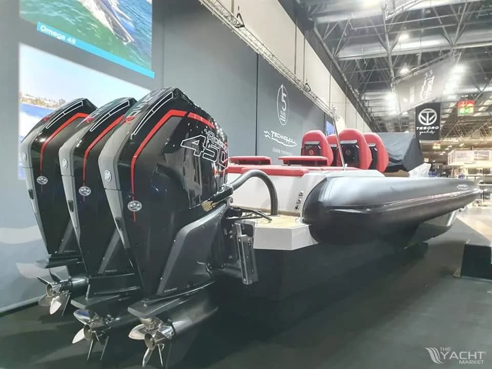 Technohull 38 Grand Sport