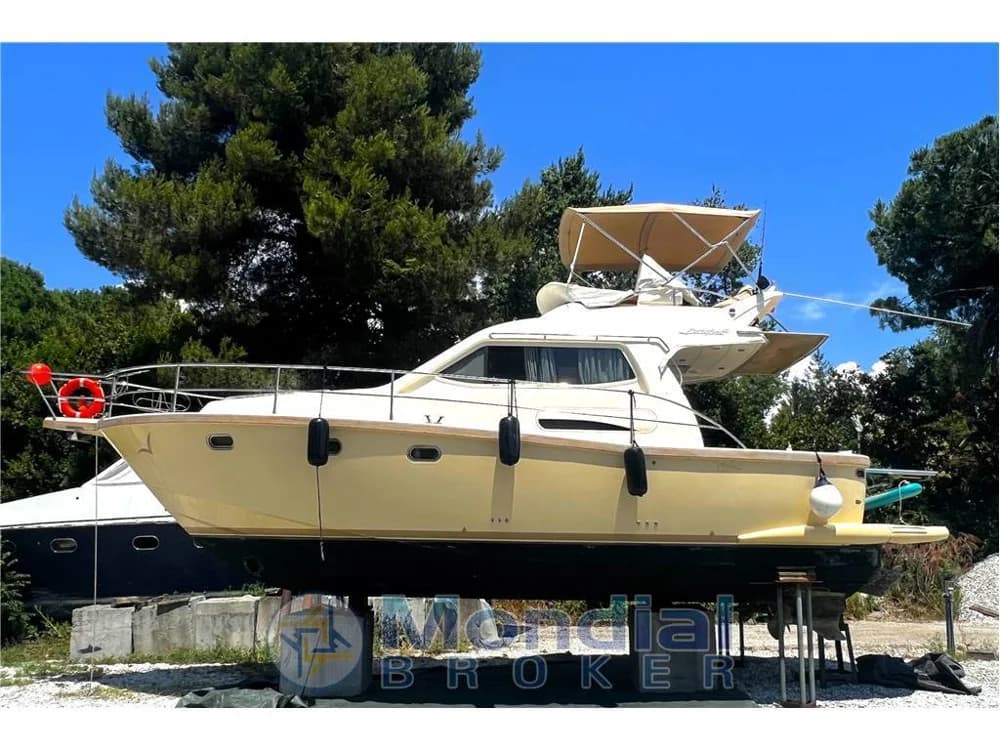 Portofino Marine - 37 fly