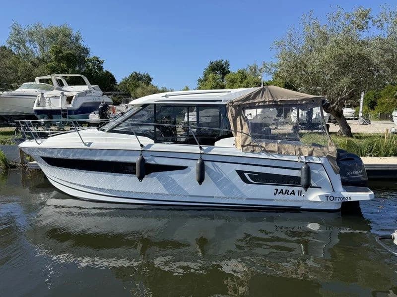 2018 Jeanneau Merry Fisher 895 | 9m