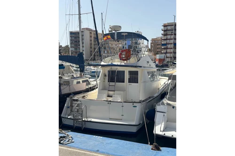 2002 Rodman 1250 | 13m