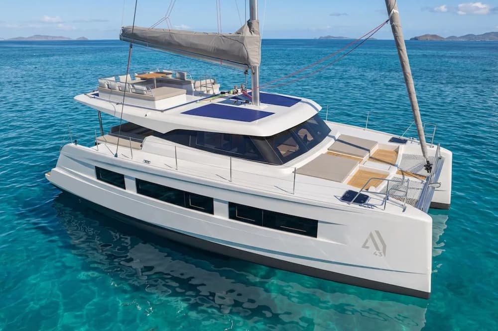 2027 Aventura 43 | 13m