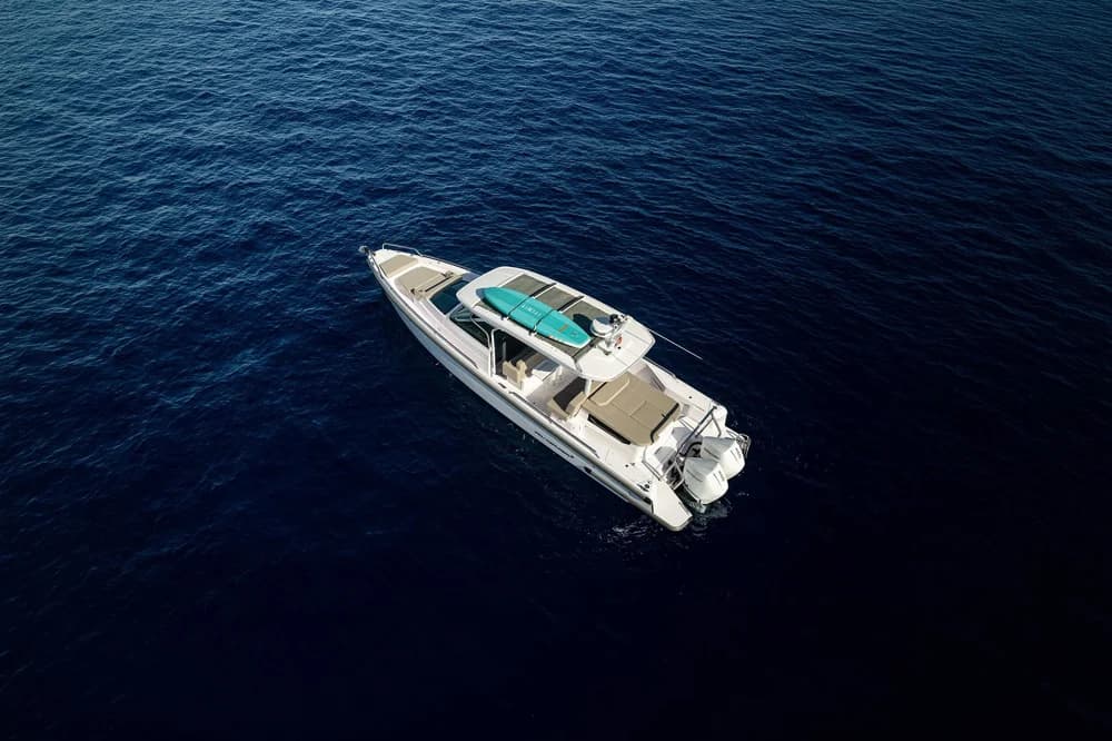 2023 Axopar 37 Sun-Top | 12m