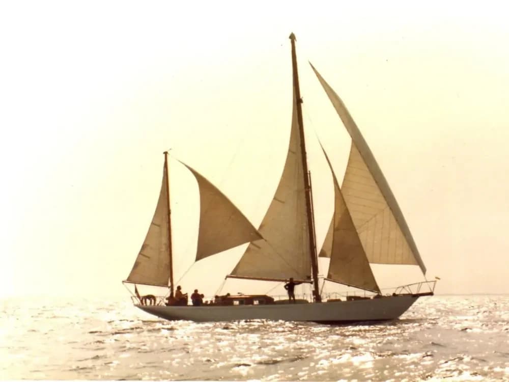 1936 Crest Boats Classic LX 220 C4 CPT Boat for Sale in Agde