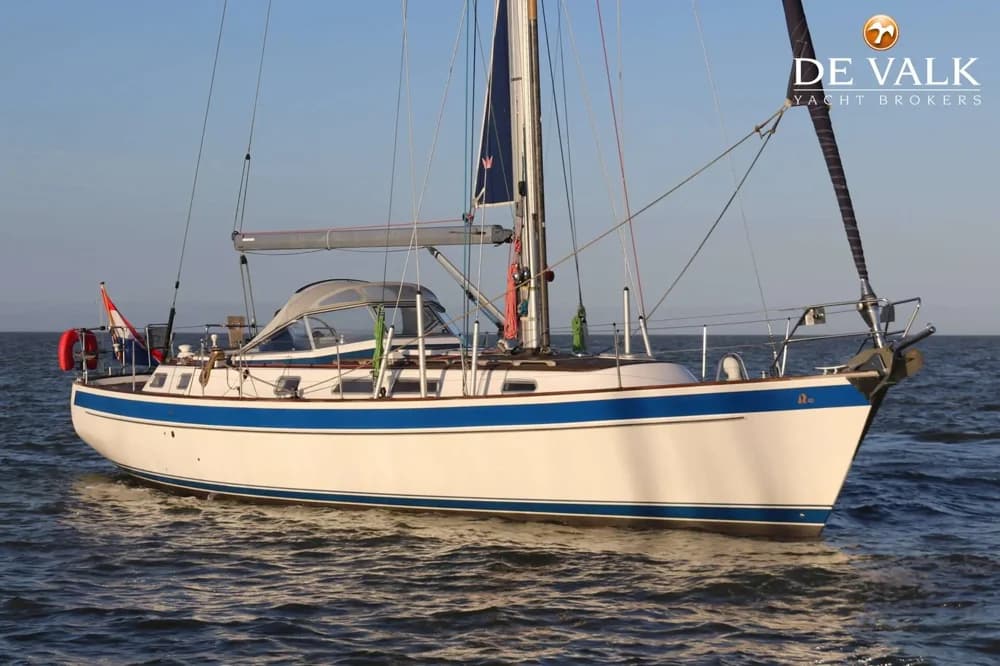2003 Hallberg-Rassy 43 Boat for Sale in Contact De Valk Hindeloopen