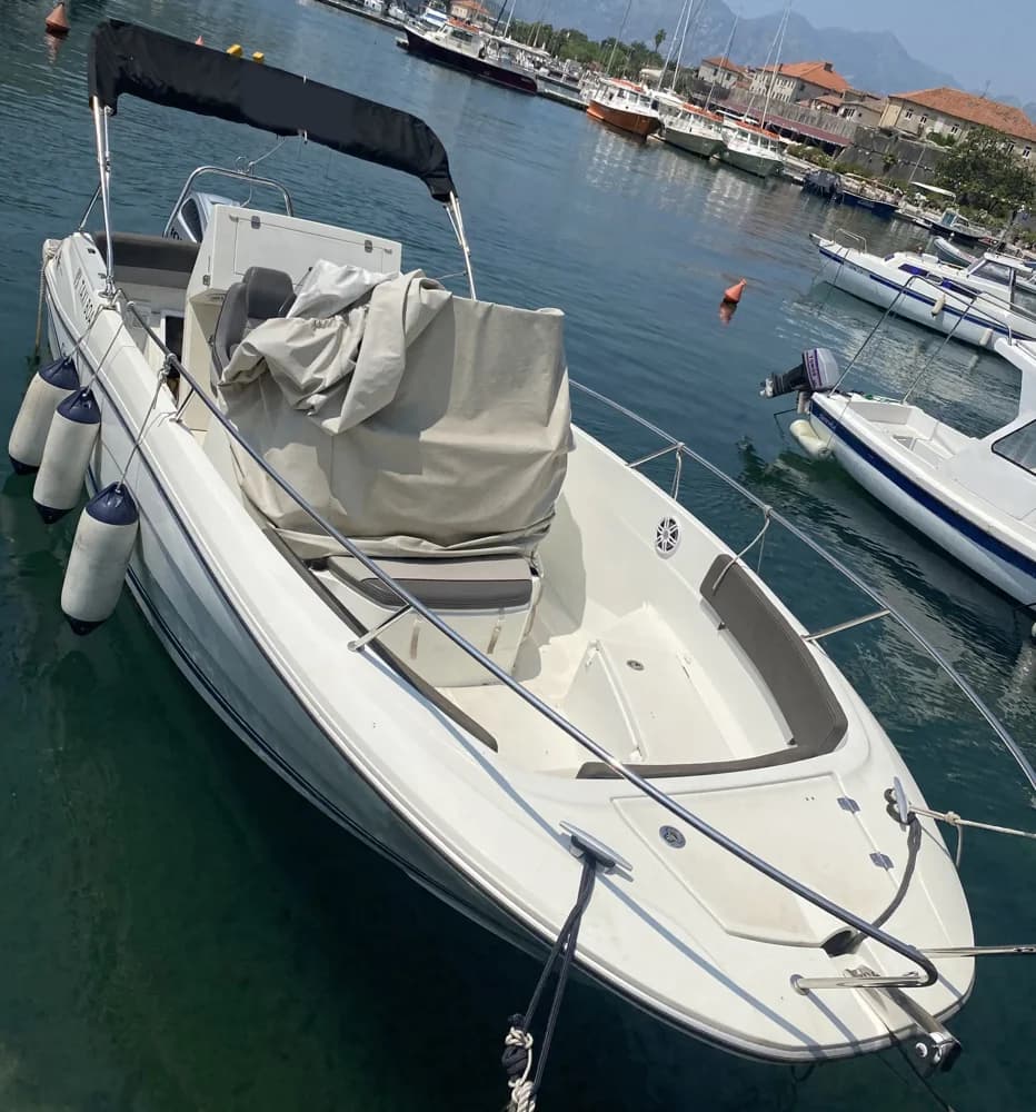 2022 Jeanneau Cap Camarat 7.5 CC Boat for Sale in Tivat