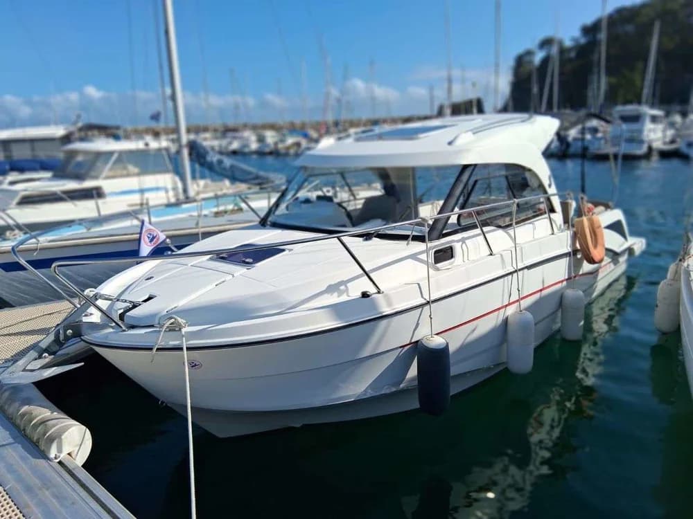 Bénéteau Antares 8 OB